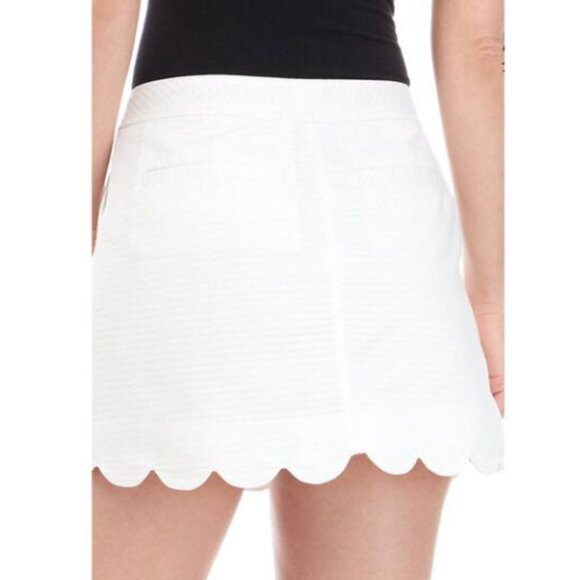 Lilly Pulitzer colette skort Resort White size 6 EUC - Picture 3 of 10
